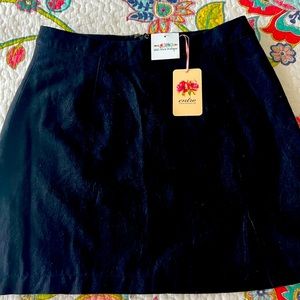 Entro Black Skirt.  Size L.